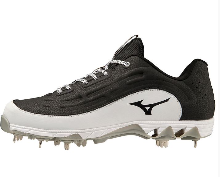 Mizuno Ambition 3 - Metal Cleats