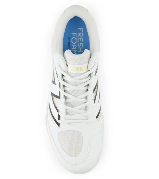 New Balance 3000 V7 Moulded Cleats – PL3000W7
