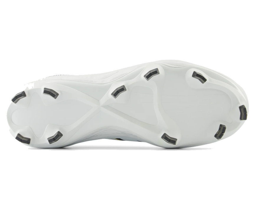 New Balance Fresh Foam 3000 V7 moulded cleat outsole