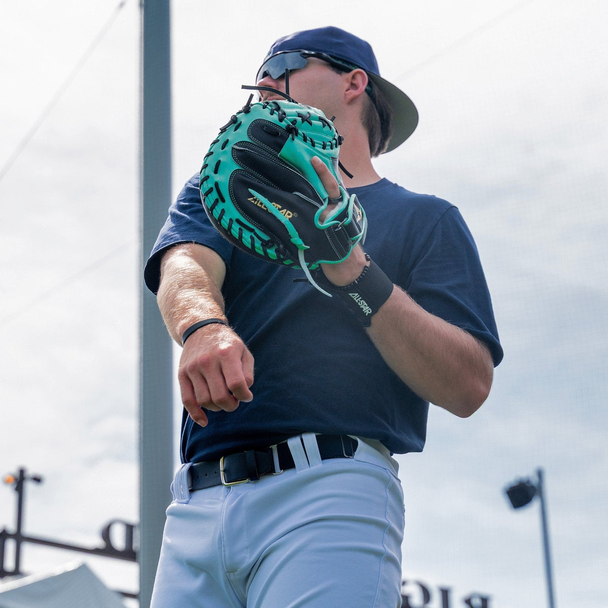 All-Star Pro Elite 34-inch Catcher's Mitt — additional product view